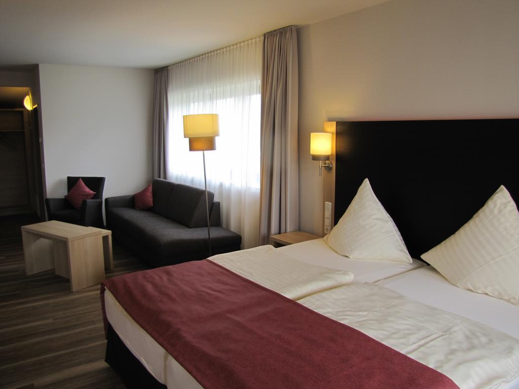 Hotel Steuer Allenbach Kamer foto