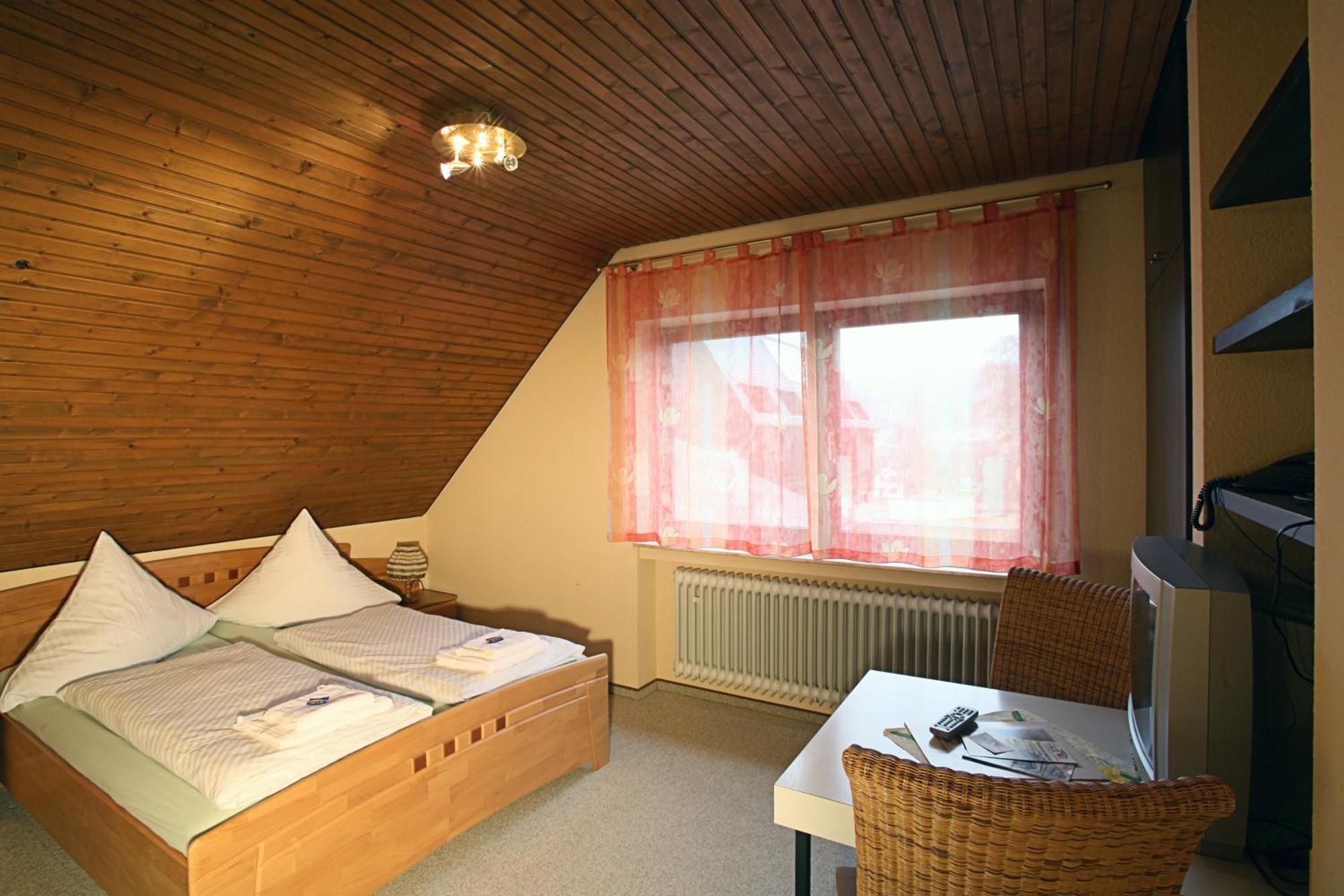 Hotel Steuer Allenbach Buitenkant foto