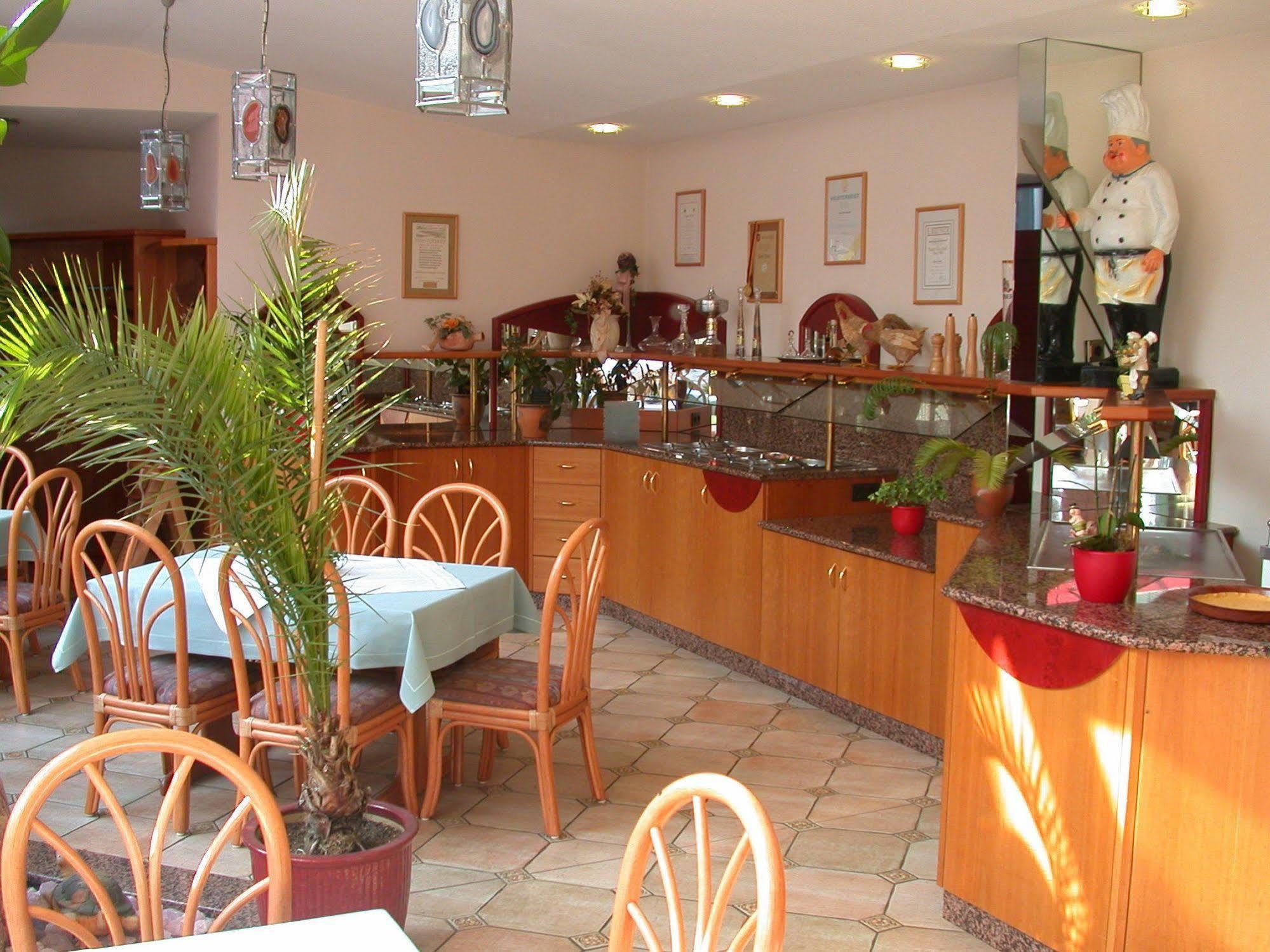 Hotel Steuer Allenbach Buitenkant foto